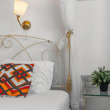 Elegant 2-bedroom In Bucharest