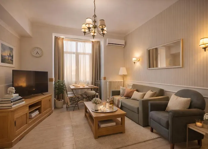 Elegant 2-bedroom In Bucharest