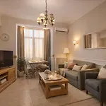 Elegant 2-bedroom In Bukarest