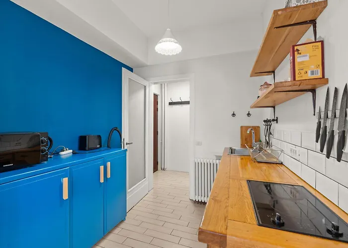 Elegant 2-bedroom In Appartement Boekarest