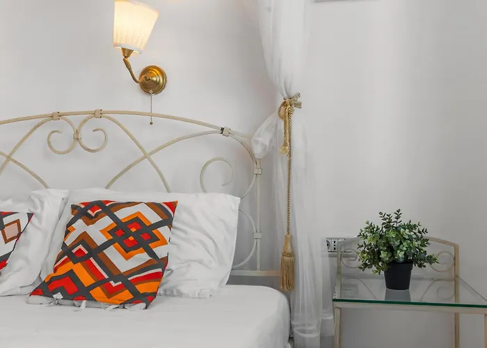 Elegant 2-bedroom In Bucarest