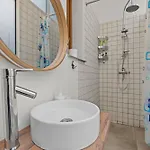 Elegant 2-bedroom In Bukurešť